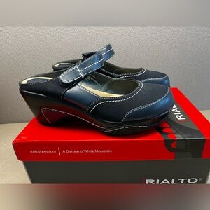 Rialto Mystical Mary Jane Wedge Clogs Navy Comfort Shoe—Women’s 7.5